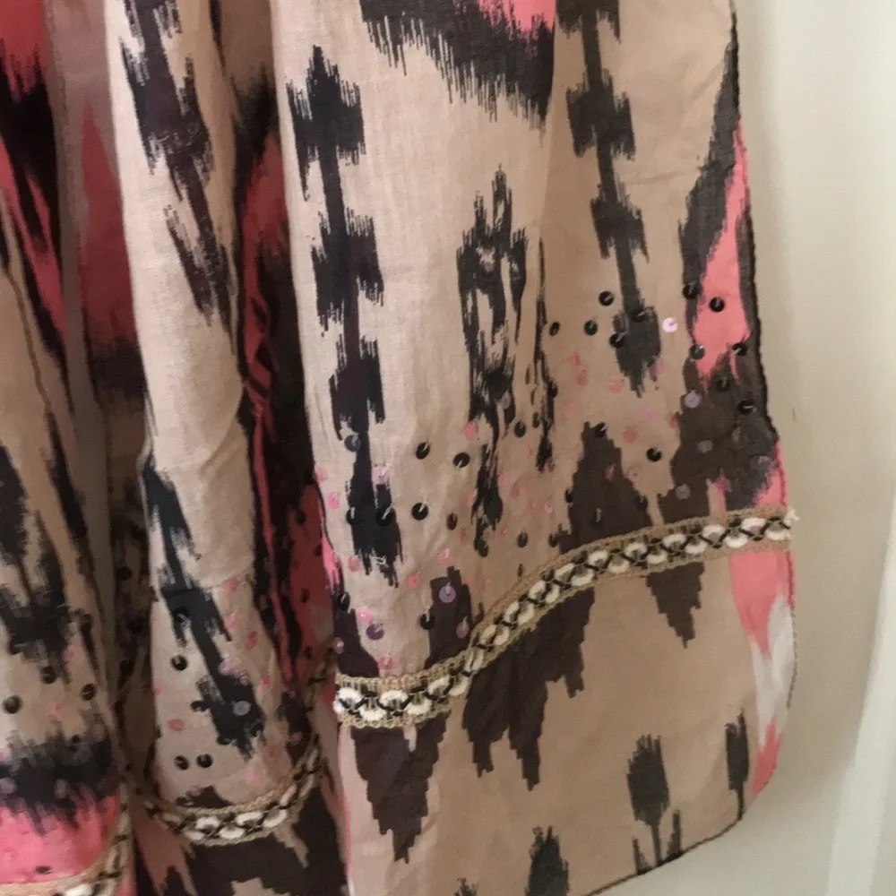 NWT Bebe tribal w/ sequins scarf